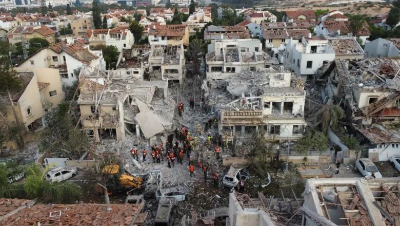 Irani hakmerret, godet Jerusalemin dhe Tel Avivin: Gati të lëshojmë 2 mijë raketa